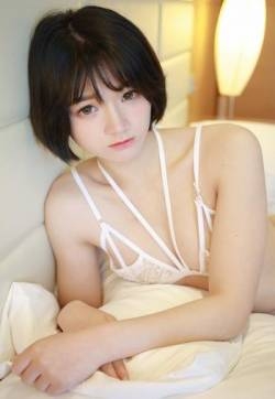 光之美少女悦爷妖精紧身裤凸凹美女摄影写真