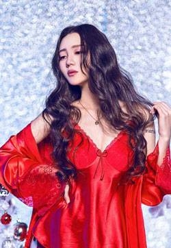 最新mmbb美女模特莫雅淇圣诞节惊喜高清妹子写真集