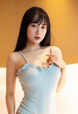 重庆美女何嘉颖-性感肉丝高跟鞋美腿系列第张
