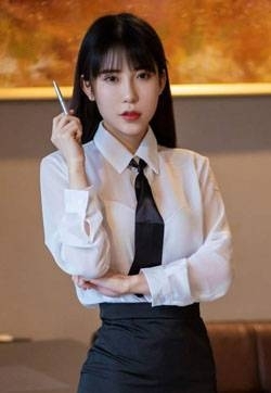 日韩mm美女模特悠悠酱yoyoyo性感的职场秘书制服系列高清妹子写真集