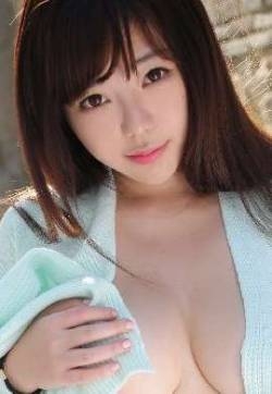 性感妖娆露胸刘飞儿壁纸大图