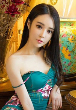 气质女神杜小雨美乳外露妩媚勾魂