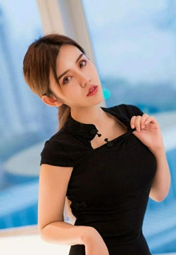 亚洲模特美女诱点第6季Cris_卓娅祺性感黑丝的诱惑高清妹子写真集