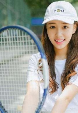 前凸后翘性感美女网球场写真图片_高清桌面壁纸第张