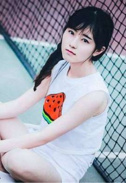 前凸后翘性感美女网球场写真图片_高清桌面壁纸第张