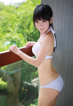 68283泰国美女旅拍海边自拍高清套图