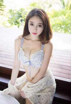 漂亮的酥胸美人赵小米蕾丝比基尼连衣裙抢眼写真摄影壁纸图片