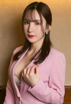 日本女优粉嫩白皙丰乳翘臀性感诱惑美女摄影美女写真图片
