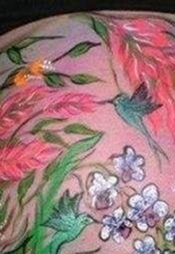 流行美女彩绘孕妇肚皮照变绚丽圣诞卡壁纸图片