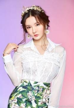 mm美女131官方模特黄歆苑私房内衣写真美臀诱人高清写真图集