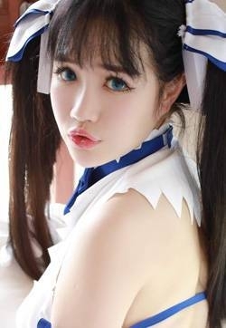 童颜美胸美女徐cake高清壁纸_高清桌面壁纸