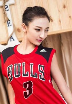 北方美女芃芃性感韦蜜篮球宝贝系列写真集