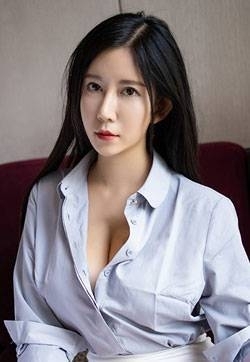 苗条模特美女天堂白皙粉嫩热辣女秘书李雅肉丝美脚体态妖娆高清mm写真图集