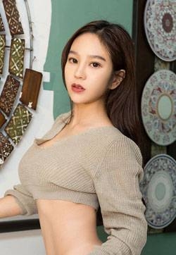 平面模特美女大安妮逆时相爱高清mm写真集