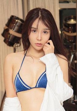2021最火网络美女幂书写真图集