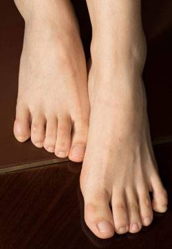 日韩美女之家倩倩冷丫高清美足写真集