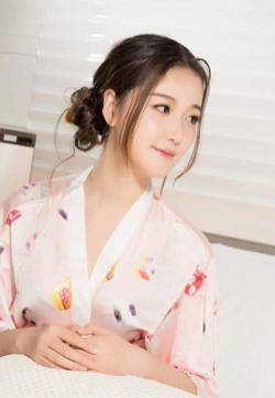 S好身材韩国美女模特杨暖面若桃花高清写真集