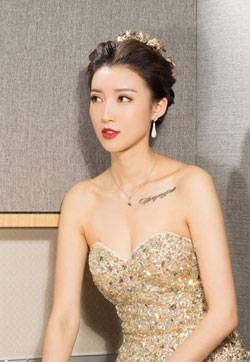 日韩mm1314美女模特赵雨静美足皇后高清妹子写真集