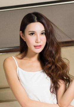 最新美女模特mm1313小萱白色情人高清妹子写真集