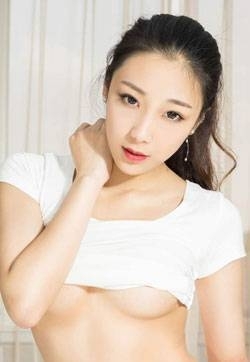 亚洲嫩模美女静静静若处子高清mm写真集