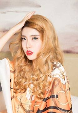 最漂亮美女伊莎披挂上阵高清mm写真集