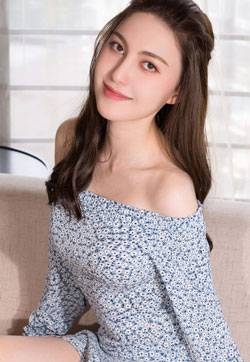 漂亮女人天堂依娜丝水晶透趾高清美女写真集