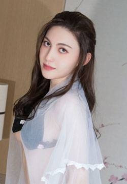 漂亮女人天堂依娜丝雪白美脚尖高清美女写真集