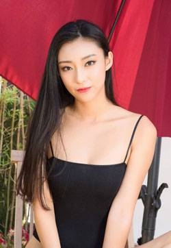 日韩极品不良尤物徐琳蓝玛瑙高清妹子写真集