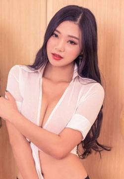 亚洲销魂美女图库Model心怡OL沙发丝足高清妹子写真集