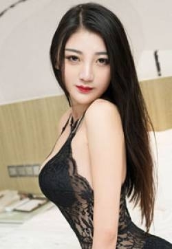 亚洲模特好看的女优热辣嫩模刘懿萱Yoyo丰胸肥臀长腿黑丝美女写真第张