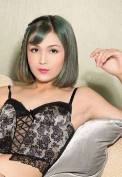 亚洲美足ROSI美女模特露臀朵哈排球女将秀足写真集