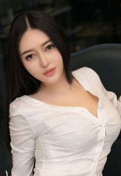 日韩美女女神巨无霸大胸美乳恩一黑丝魅惑高清妹子写真集