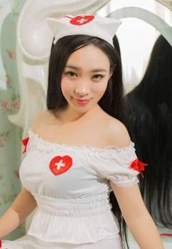 亚洲8090模特艾儿521黑丝兔女郎性感护士制服高清妹子写真集