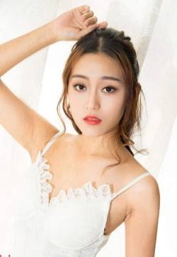 日韩美女惠茜清风徐来高清写真集