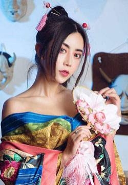 亚洲肉感美女大尺度私房照兔子金梓琳萱宸极乐之境高清妹子写真集