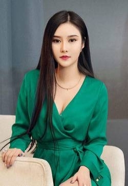 极品勾魂尤物齐逼嫩苞米卡优雅的风高清美女写真集