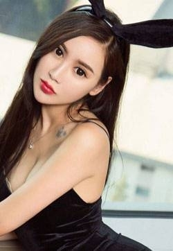 亚洲美女模特安佑娅长腿美兔高清mm写真集