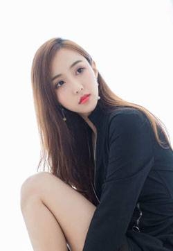 日韩mm1313美女气质女神猫宝丝袜美腿高清妹子写真集