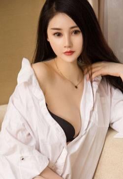 亚洲诱人美女模特芦奇妖而不艳媚而不俗高清妹子写真集