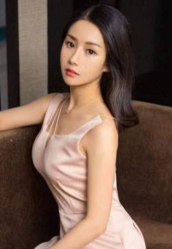 7160美女透视装赵颖儿撩裙露底部手掩双乳美女图片