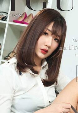 亚洲女人天堂Model豆豆灰丝丽人美足高清妹子写真集