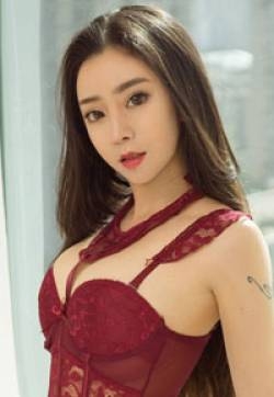 气质少妇韩沫瑜纤腰美胸风情万种