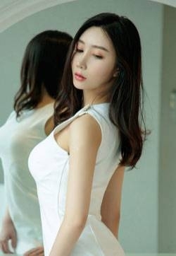 美艳极品美女诱惑李莉莉夏天想要的感觉高清妹子写真集