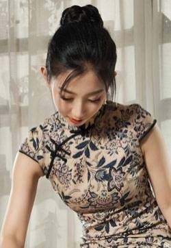 亚洲私拍模特腿模果儿旗袍茶艺丝足高清妹子写真集