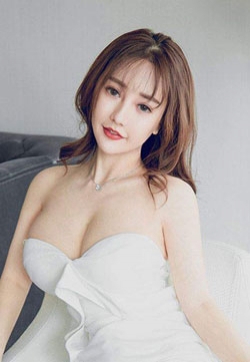 美女模特儿微博私拍王翊涵雪天使高清写真集