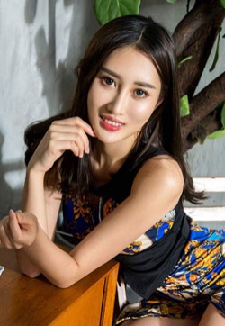 日本美女周漠周末在家高清模特写真集