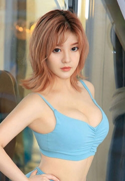 日本美女井酱baby野生蓝梅高清妹子写真集