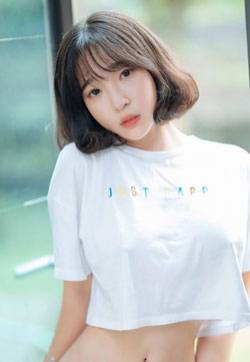 日本美女模特_卿卿一朵出水芙蓉高清美女写真集