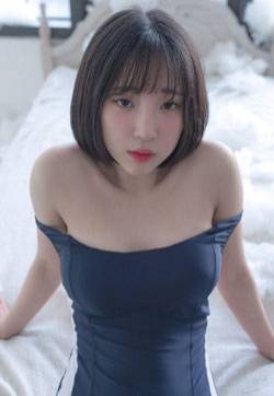 日本美少女姜仁卿死库水阳台私拍高清写真集
