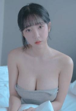 韩国尤物姜仁卿性感背心激情调教高清美女写真集